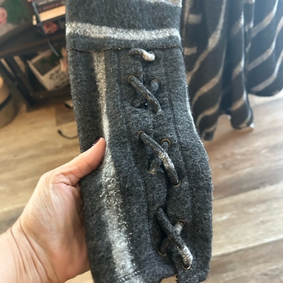 Knox Rose, large oversized long line, open front cardigan - Picture 10 of 11